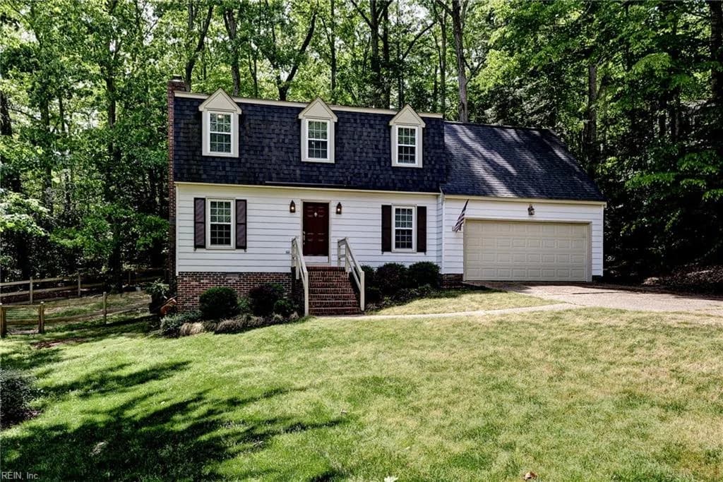 111 North TRCE, WILLIAMSBURG VA 23188 - Photo 2