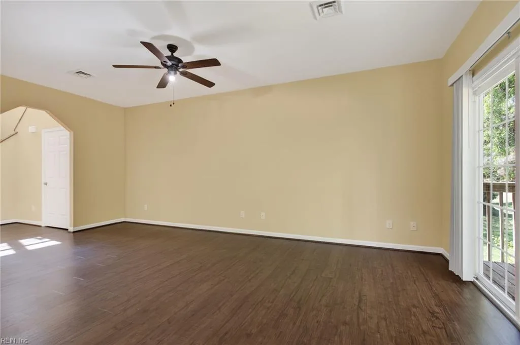 5374 Gardner CT, WILLIAMSBURG VA 23188 thumb 9