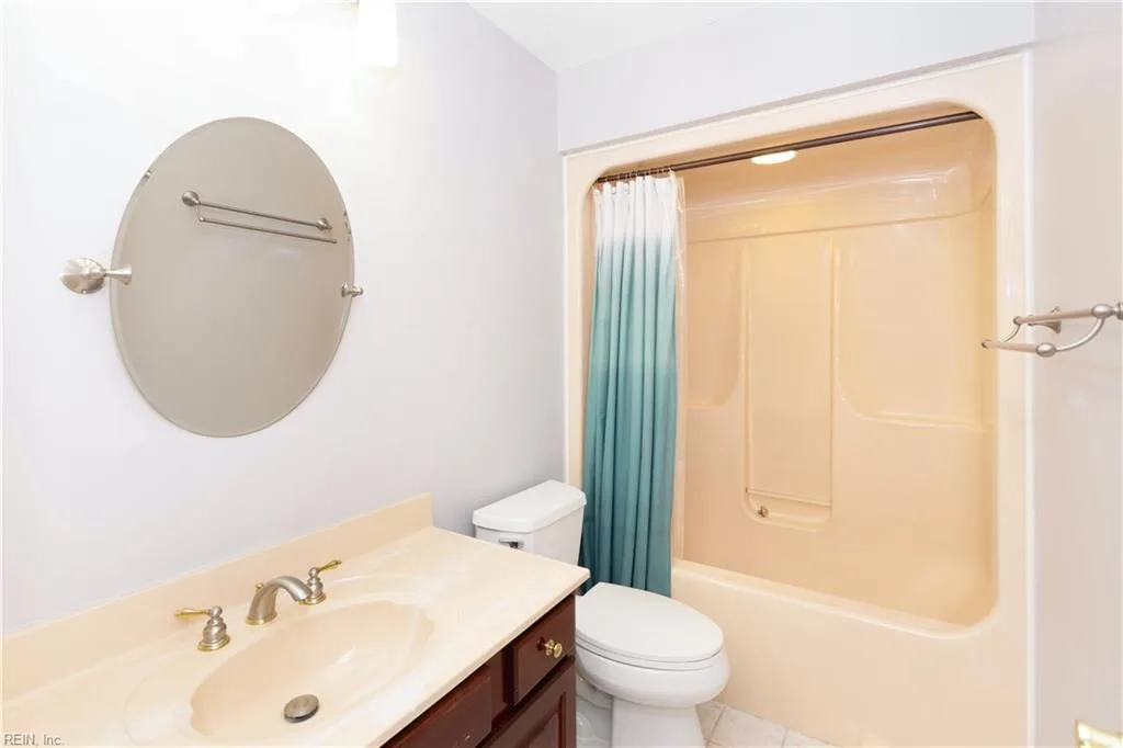 73 Mizzen CIR, HAMPTON VA 23664 thumb 6