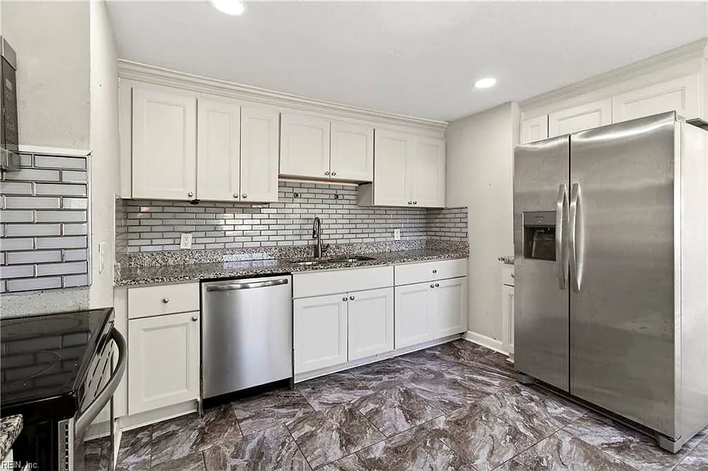 2747 Jamestown AVE, HAMPTON VA 23661 thumb 11