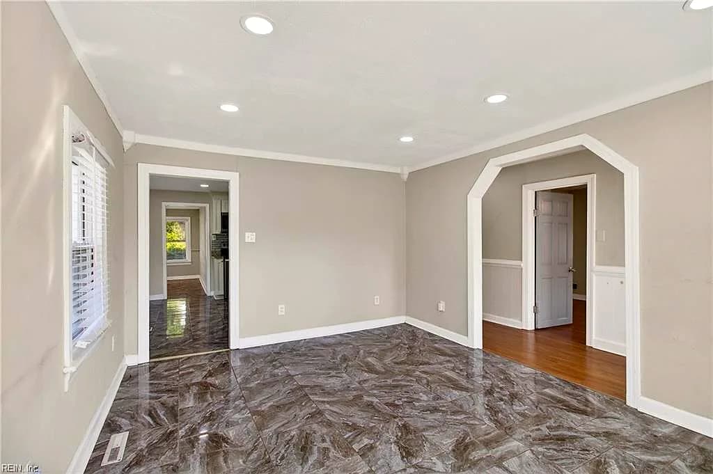 2747 Jamestown AVE, HAMPTON VA 23661 thumb 8