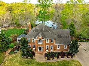 141 Little John RD, WILLIAMSBURG VA 23185 - Main photo