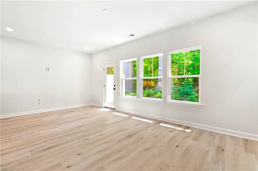 1004 Serene RD #104, SUFFOLK VA 23435 thumb 9