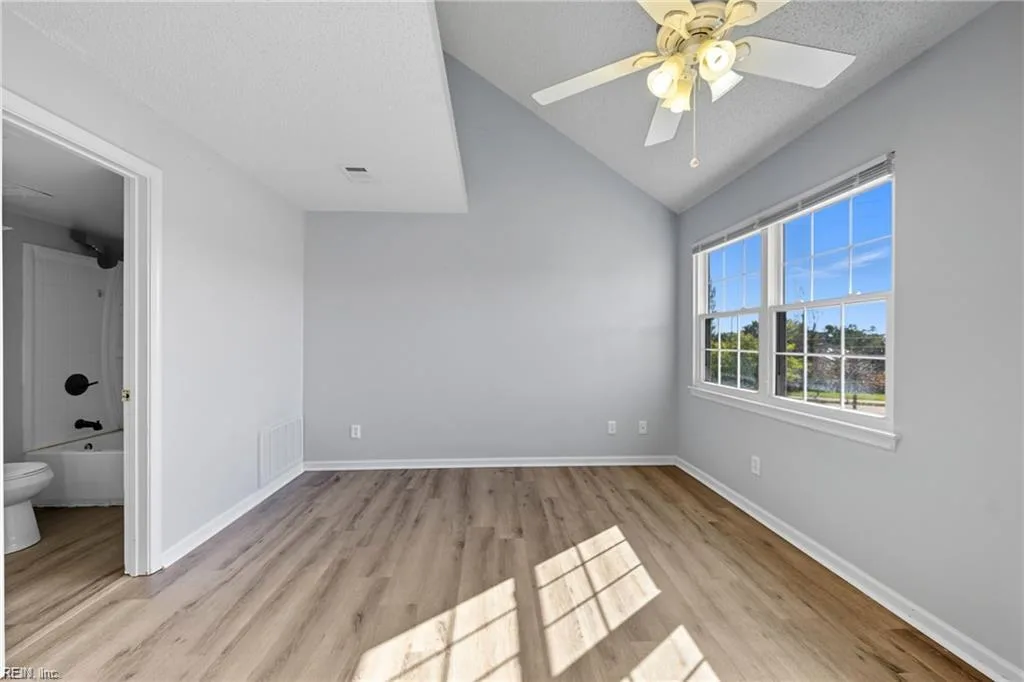 4165 Laurel Green CIR, VIRGINIABEACH VA 23456 thumb 6