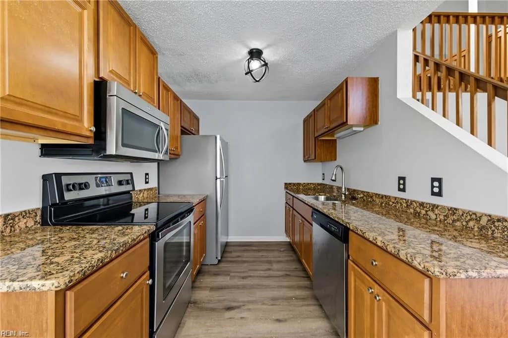 4165 Laurel Green CIR, VIRGINIABEACH VA 23456 thumb 9