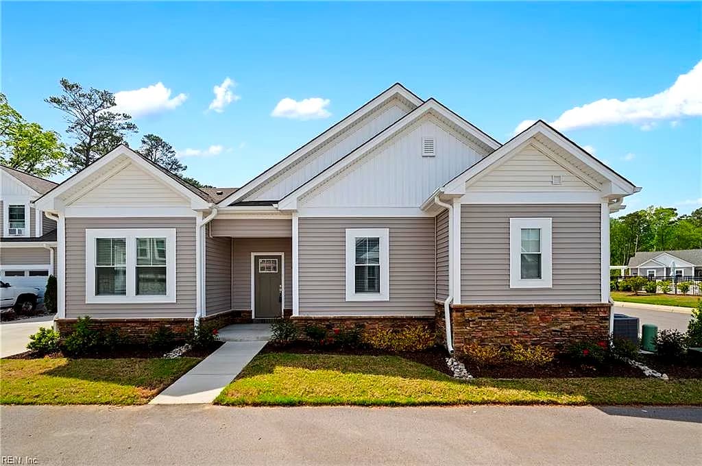 1000 Regal RD #A, SUFFOLK VA 23434 - Photo 2