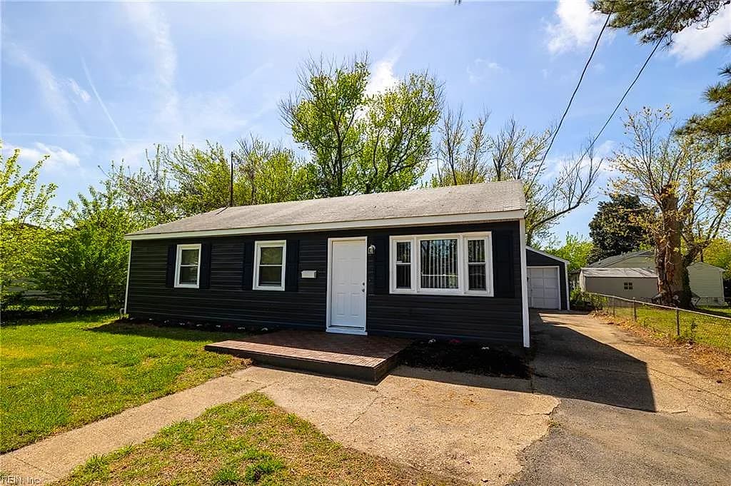 1003 Grimes RD, HAMPTON VA 23663 - Main photo