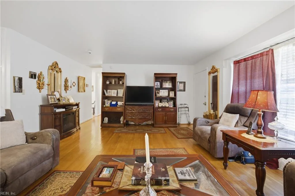 734 Milton DR, HAMPTON VA 23666 thumb 6