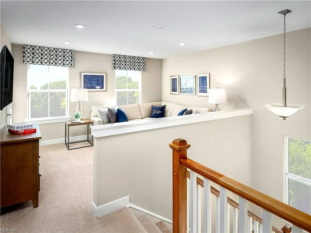 319 Pocosin PATH, POQUOSON VA 23662 - Photo 5