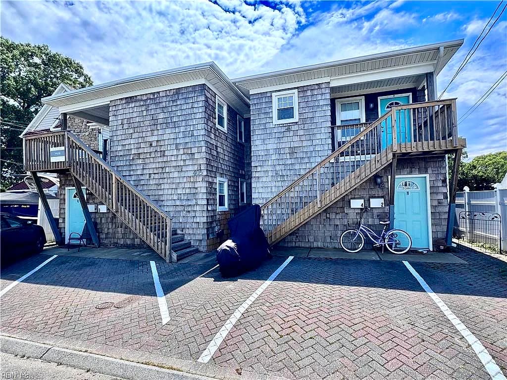 405 23rd 1/2 ST, VIRGINIA BEACH VA 23451 - Main photo
