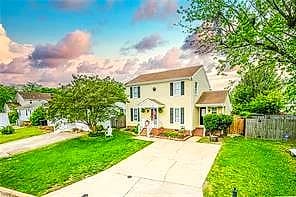 1585 Boles PL, VIRGINIA BEACH VA 23454 - Main photo