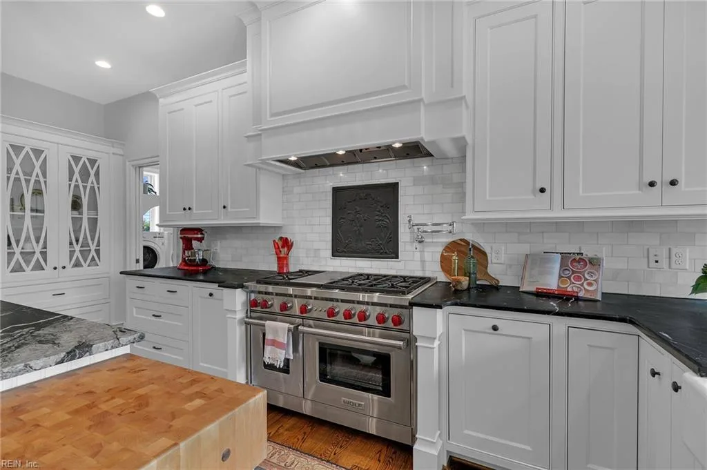 145 Paddys CT, PORTHAYWOOD VA 23138 thumb 9
