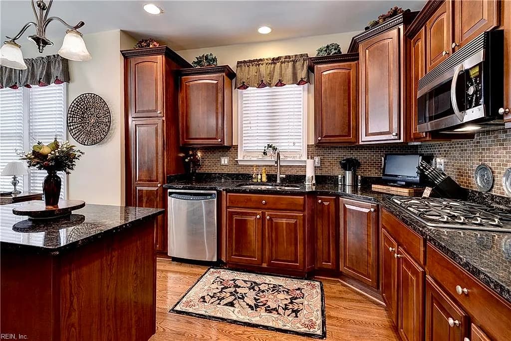 6908 Chancery LN, WILLIAMSBURG VA 23188 thumb 8