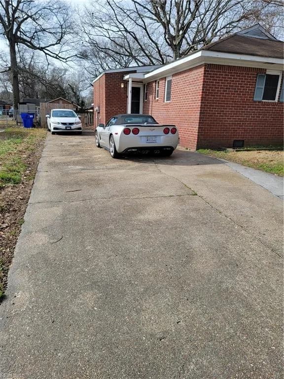 1329 E Balview AVE, NORFOLK VA 23503 - Main photo