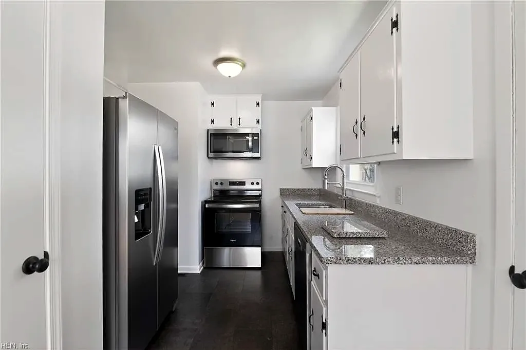 8506 Orcutt AVE, HAMPTON VA 23605 thumb 9