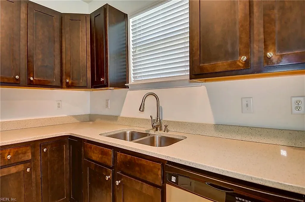 1121 Kinderly LN, CHESAPEAKE VA 23320 thumb 6