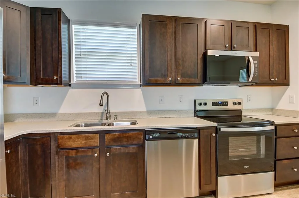 1121 Kinderly LN, CHESAPEAKE VA 23320 thumb 7