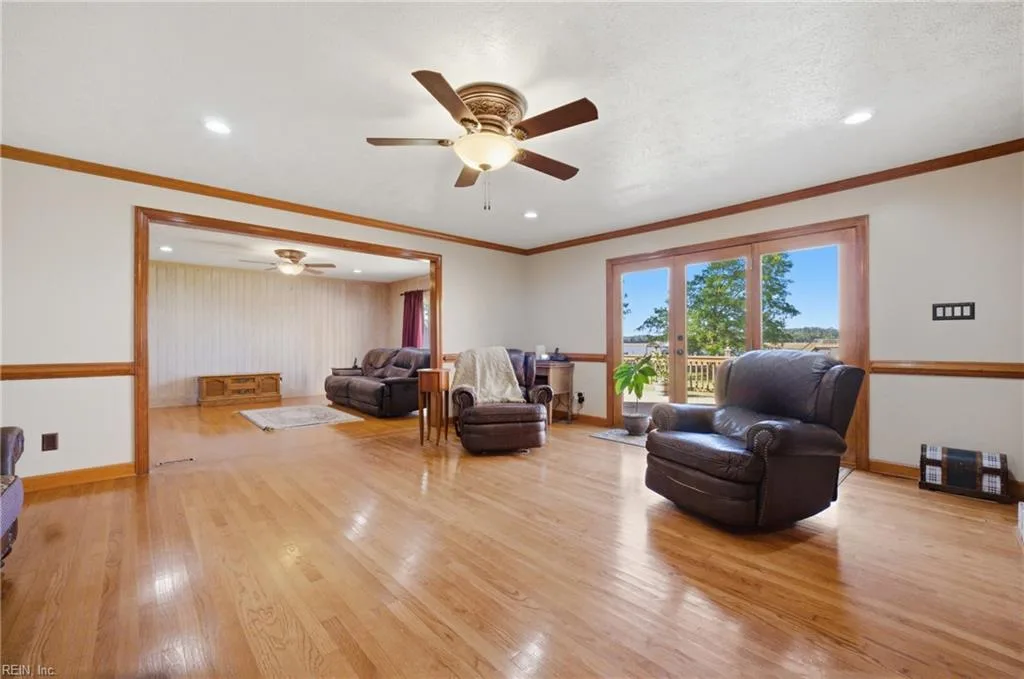 702 Lipton DR, NEWPORTNEWS VA 23608 thumb 7