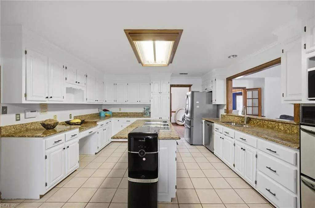 4032 LAKEVIEW DR, CHESAPEAKE VA 23323 thumb 12
