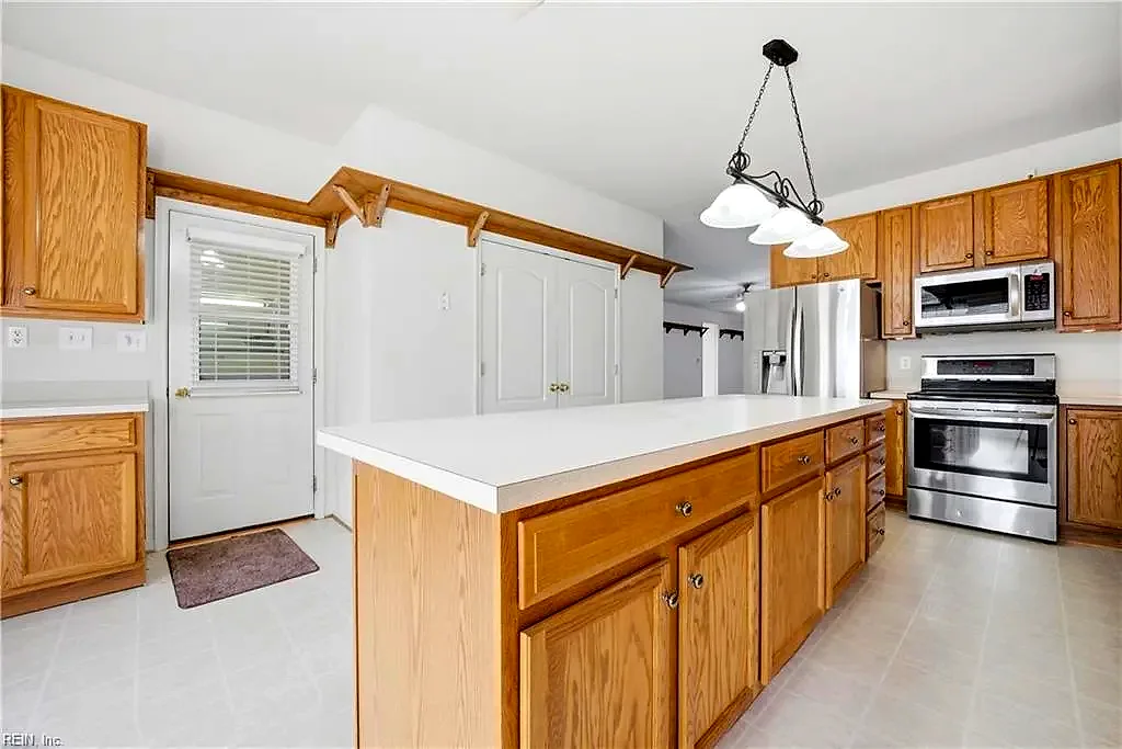 30 Holloway RD, NEWPORTNEWS VA 23602 thumb 12
