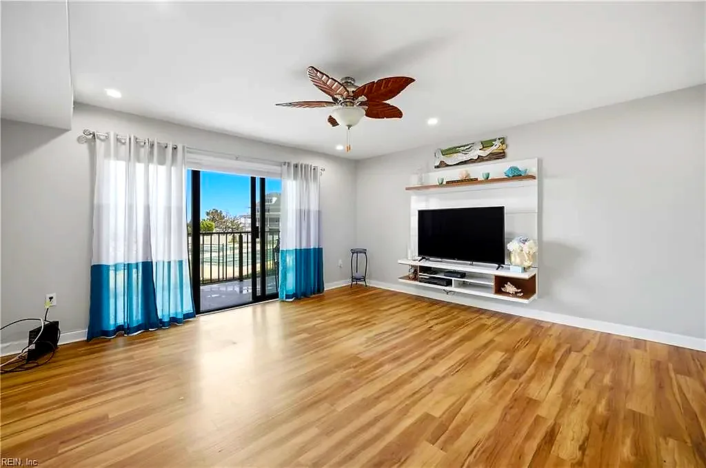 100 E Ocean View AVE #210, NORFOLK VA 23503 thumb 6