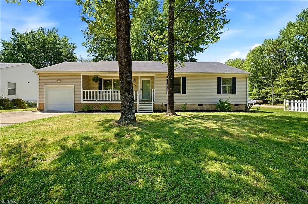 987 Bells Mill RD, CHESAPEAKE VA 23322 - Main photo