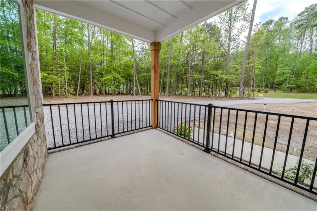 7673 Riverwatch DR, GLOUCESTER VA 23061 thumb 11