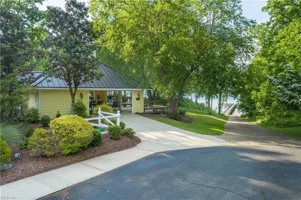 7673 Riverwatch DR, GLOUCESTER VA 23061 thumb 8