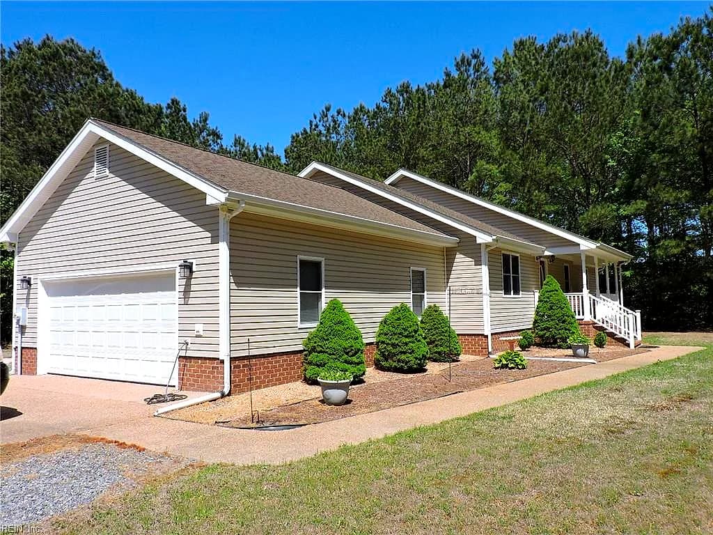869 EBENEZER CHURCH RD, COBBS CREEK VA 23035 - Photo 4