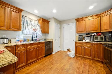 1112 Sir Gawaine DR, CHESAPEAKE VA 23323 thumb 12