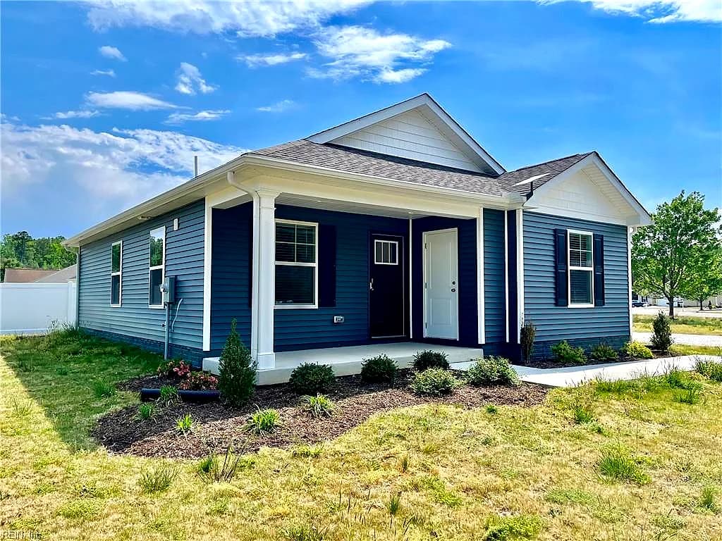 24 Byway CIR, KILMARNOCK VA 22482 - Main photo