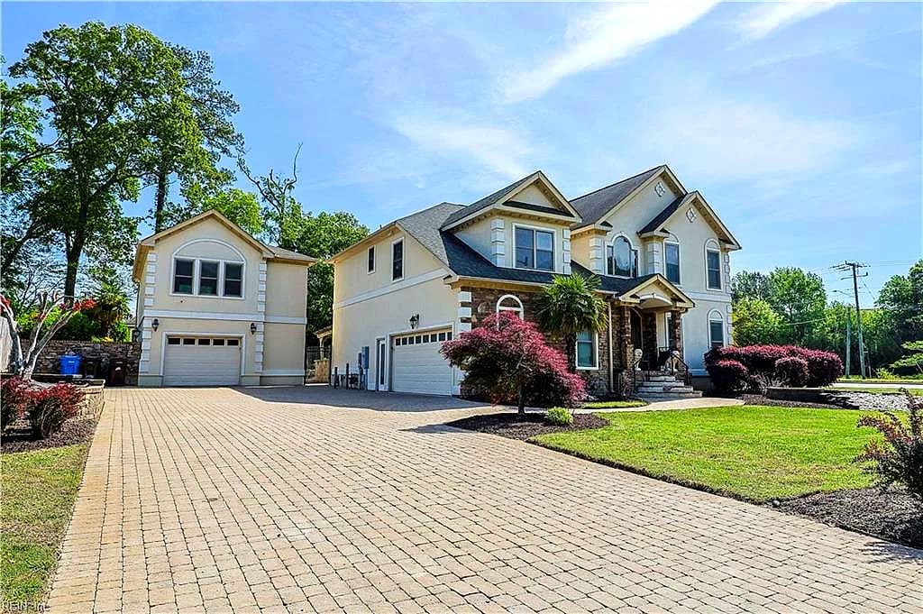 501 Shadow Brooke DR, CHESAPEAKE VA 23320 - Photo 3