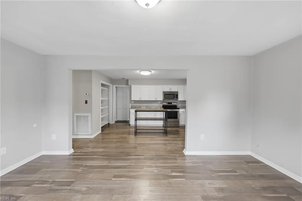 1701 Morris AVE, NORFOLK VA 23509 thumb 12