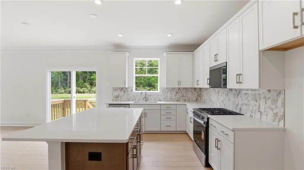 11 Valmoore DR, POQUOSON VA 23662 thumb 12