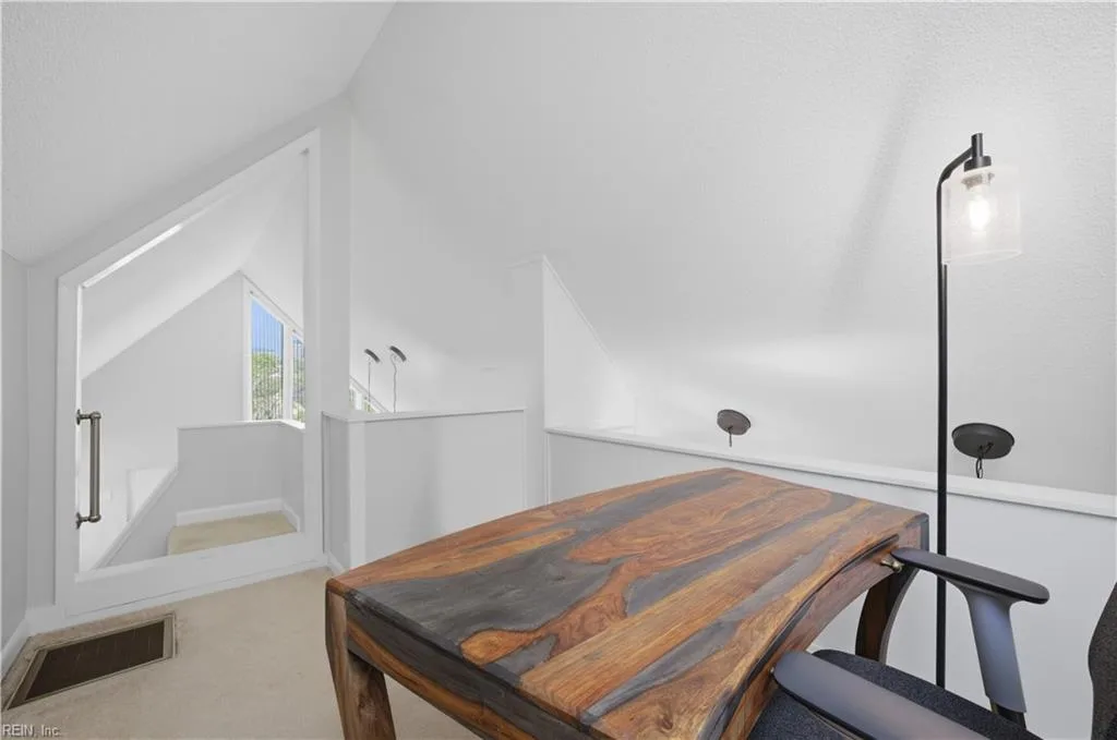 696 Mowbray ARCH #560, NORFOLK VA 23507 thumb 12