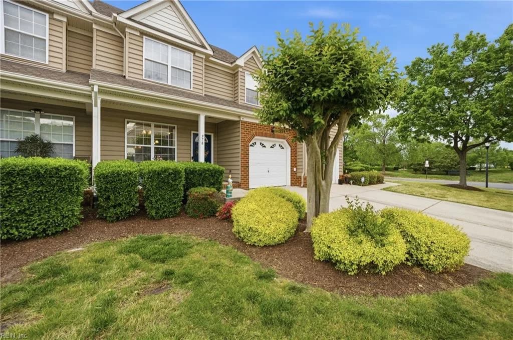 978 Hunley DR, VIRGINIA BEACH VA 23462 - Main photo