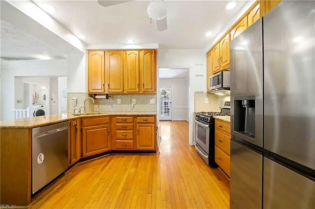 1101 Lexan AVE, NORFOLK VA 23508 thumb 7