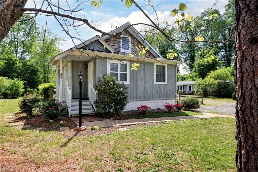 390 Park ST, URBANNA VA 23175 - Main photo