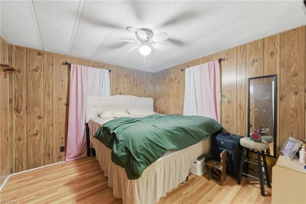 9788 Woods Cross RD, GLOUCESTER VA 23061 thumb 9