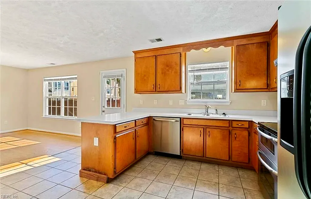 108 Ripon WAY, NEWPORTNEWS VA 23608 thumb 11