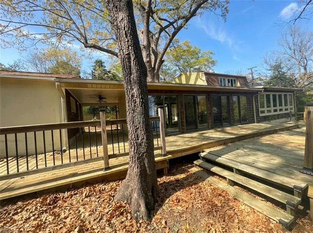 1479 Laurens RD, GLOUCESTERPOINT VA 23062 thumb 11