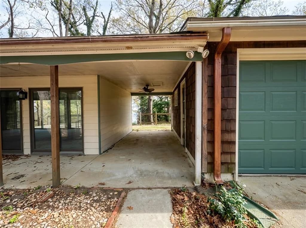 1479 Laurens RD, GLOUCESTERPOINT VA 23062 thumb 8