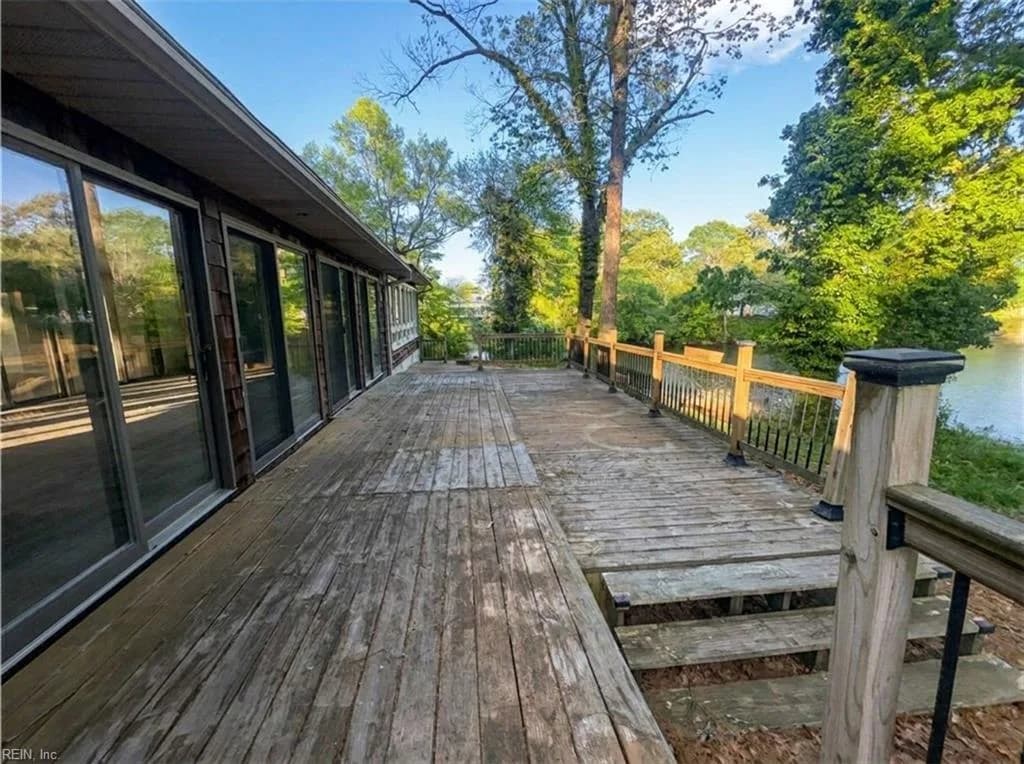 1479 Laurens RD, GLOUCESTERPOINT VA 23062 thumb 10