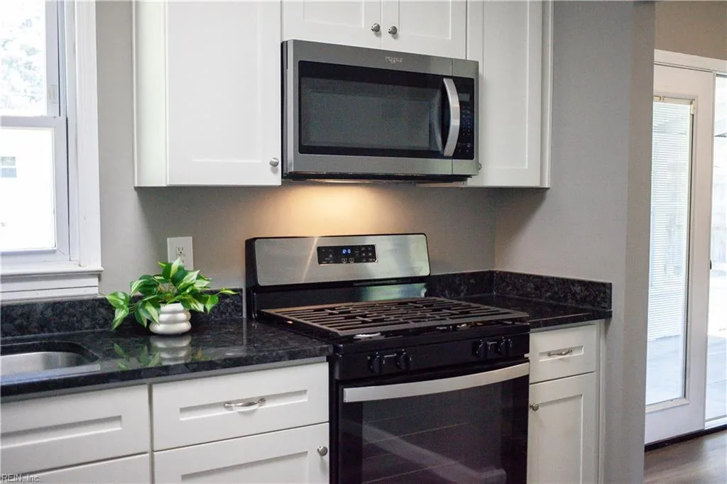 308 Dodge DR, VIRGINIABEACH VA 23452 thumb 12