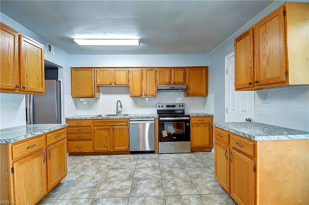 112 Bristol AVE, NORFOLK VA 23502 thumb 10