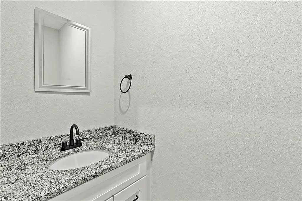 1140 33rd ST, NEWPORTNEWS VA 23607 thumb 6