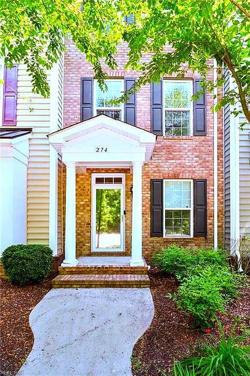 274 Paradise DR, PORTSMOUTH VA 23701 - Main photo