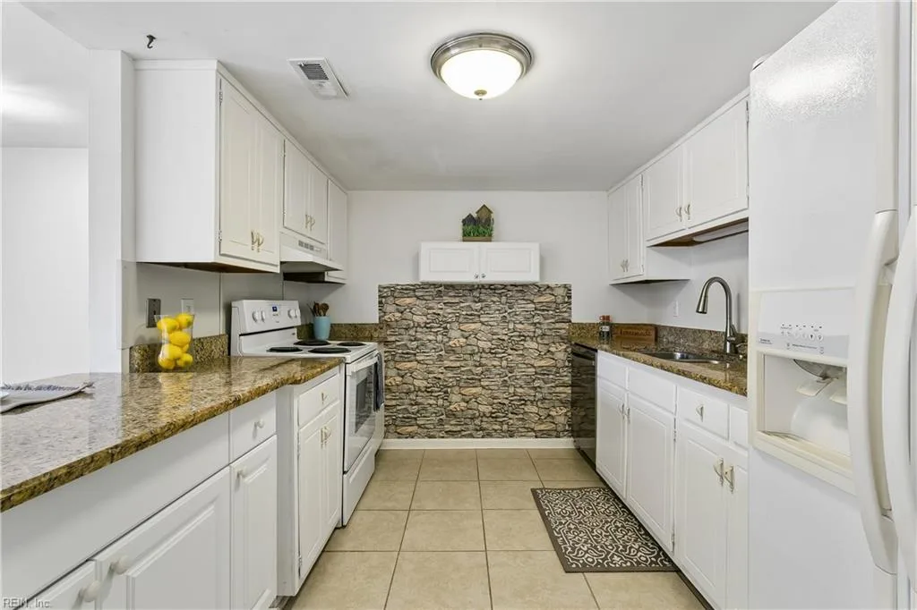 381 Circuit LN #C, NEWPORTNEWS VA 23608 thumb 11