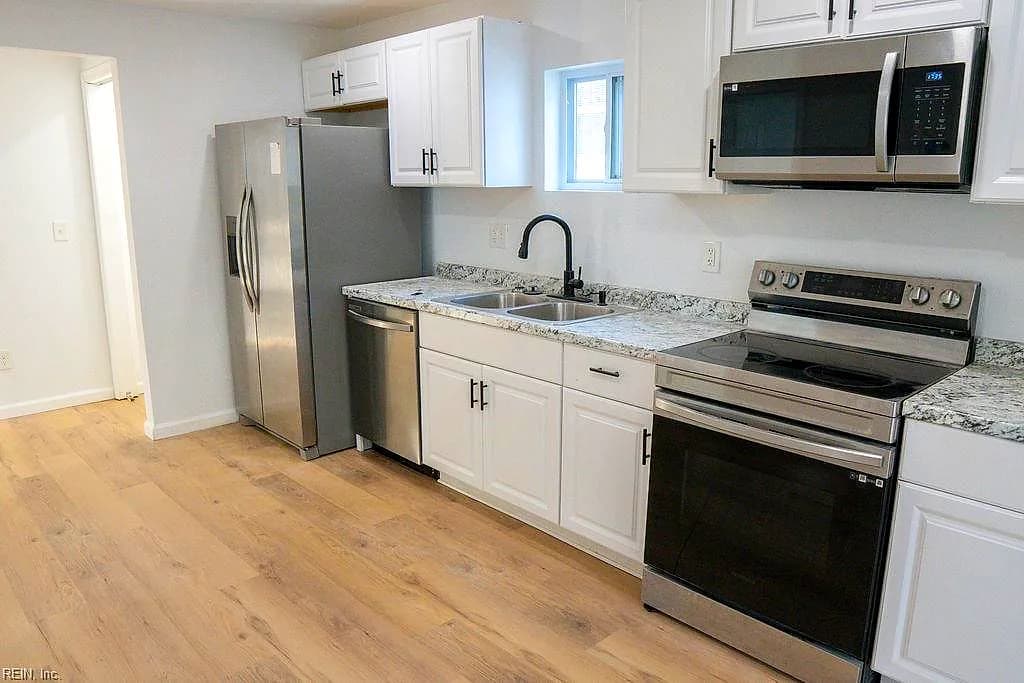 35 Sycamore AVE, NEWPORT NEWS VA 23607 - Photo 3