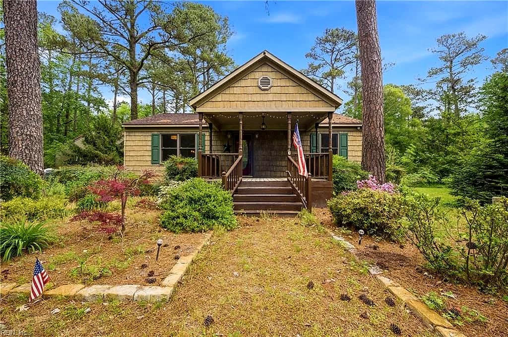 4210 Cornland RD, CHESAPEAKE VA 23322 - Main photo